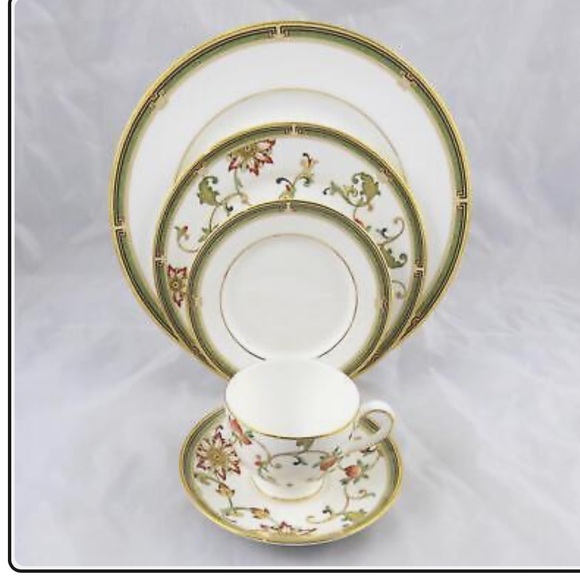 Wedgwood China OBERON Five Piece Place Setting